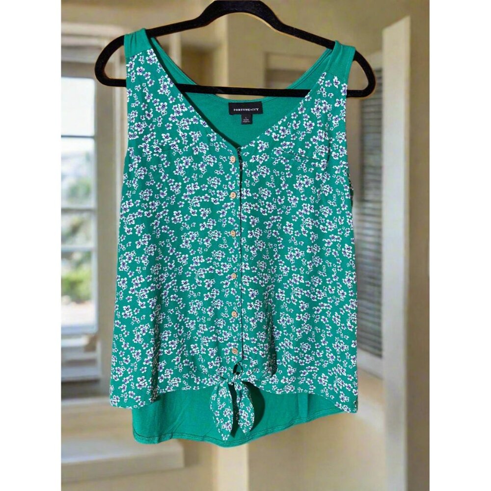 Green‎ Floral Button Front Tie Tank